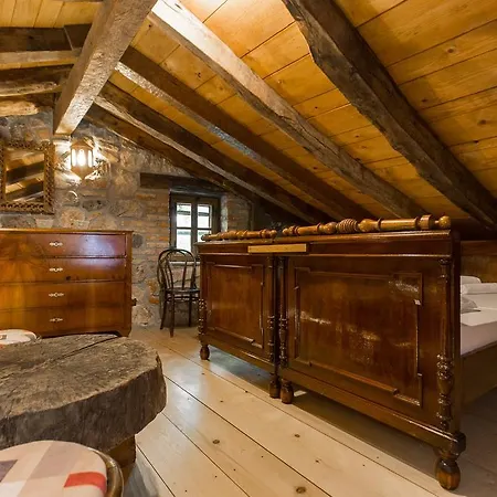 Zamelinjak Vrbnik (Primorje-Gorski Kotar)